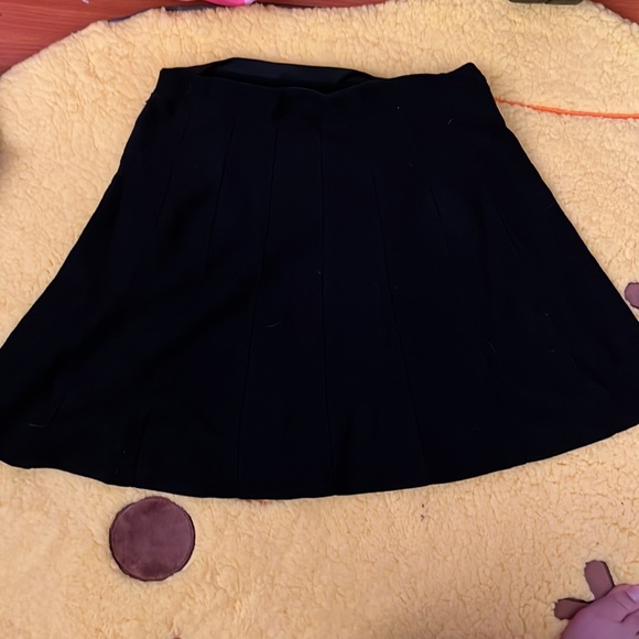 Black abercrombie skirt - Picture 2 of 4